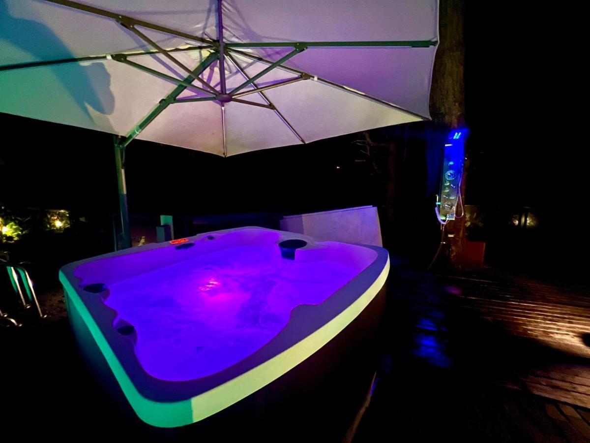 Resort Style Home Living With Private Pool And Hottub Delta Exteriör bild